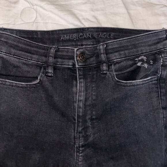 American Eagle Black Distressed Hi-Rise Skinny Jegging - Picture 3 of 7